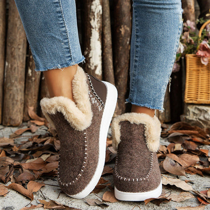 Women’s Cozy Slip-On Winter Boots with Fur Lining