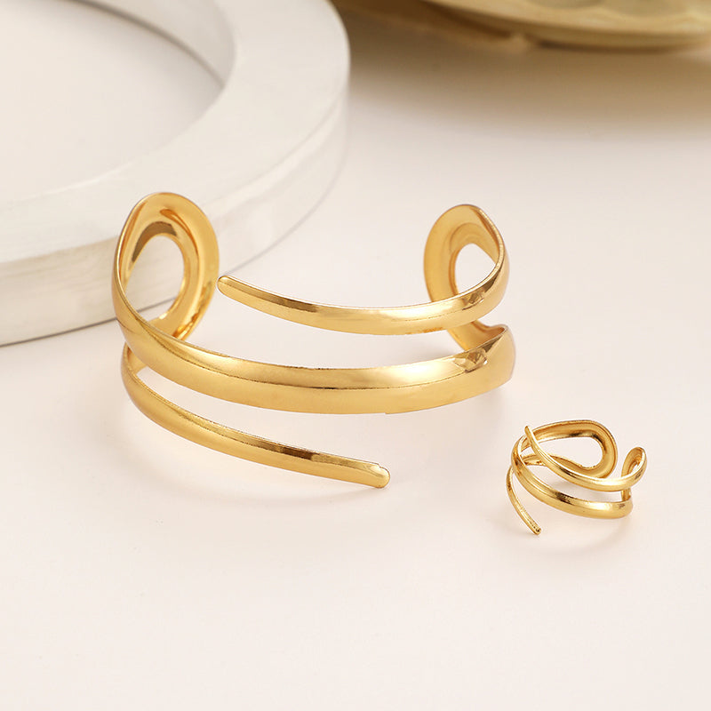 Women’s Open Curve Bracelet and Ring Set