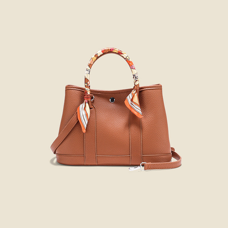 Emie-Daly Chic Leather Handbag